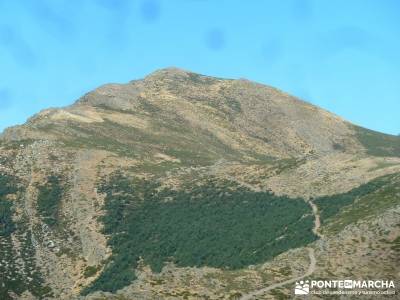 Pico Santuy; El Cerrón; senderismo en españa cinco lagunas gredos consejos senderismo